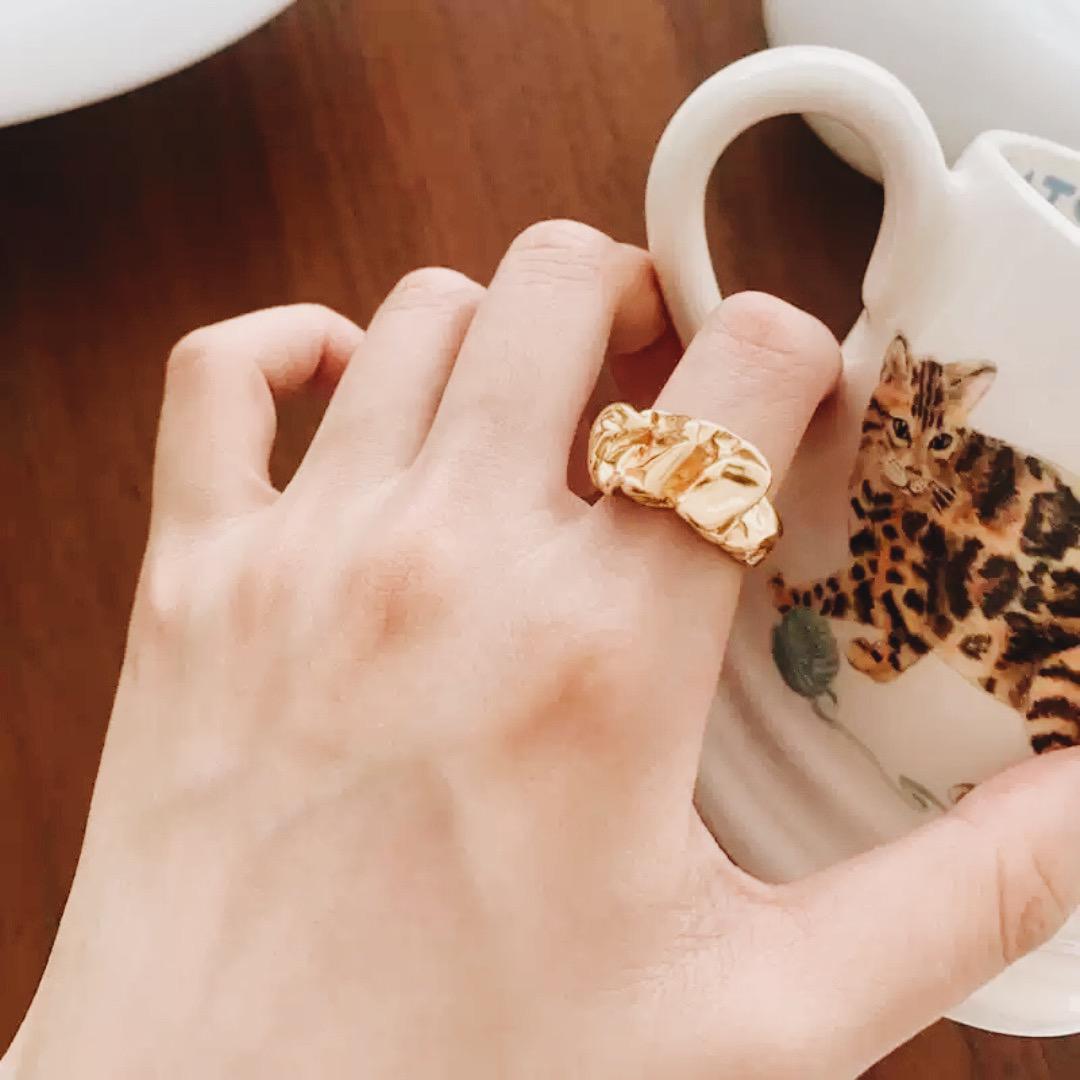 熔岩不規則褶皺戒指 - 金銀雙色工業冷淡風