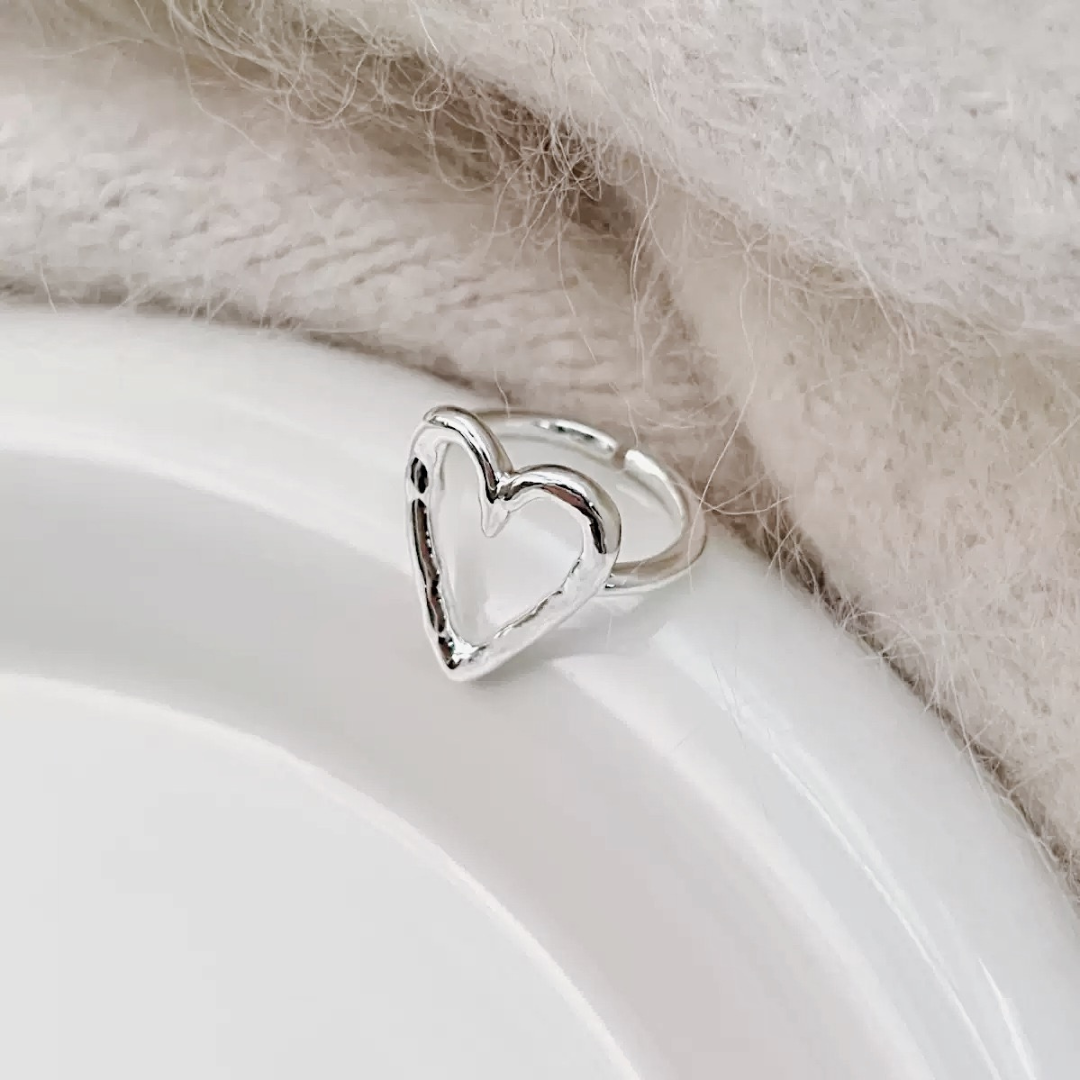 復古鏤空愛心戒指