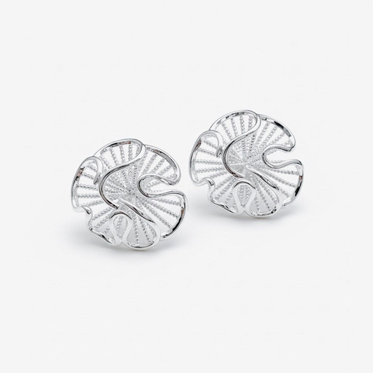 法式復古金屬花朵耳環 - 2026 輕奢系列 (French Vintage Floral Earrings)