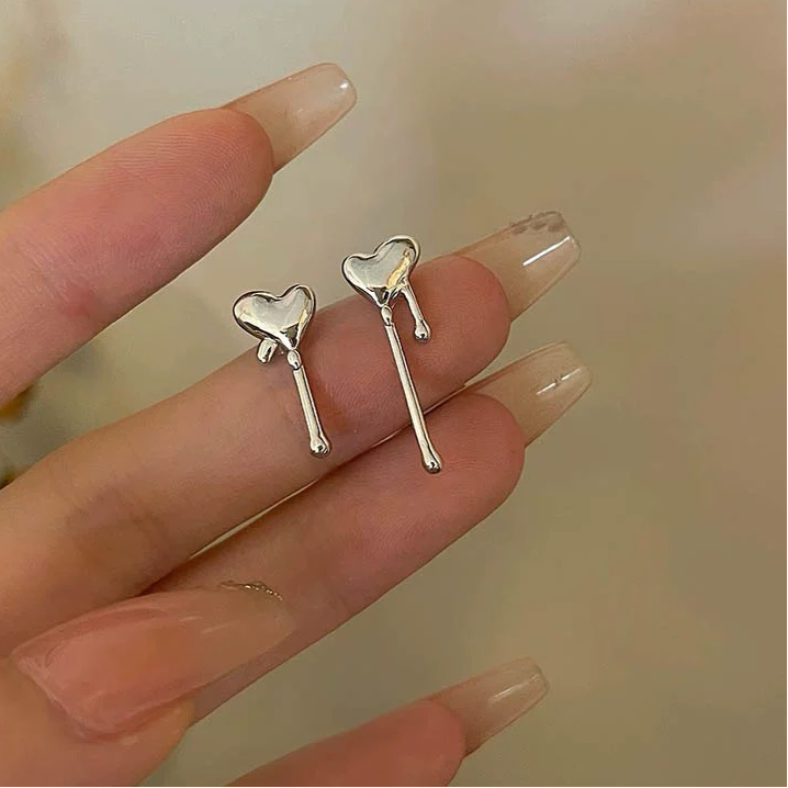 🌟 銀針愛心耳環 🌟