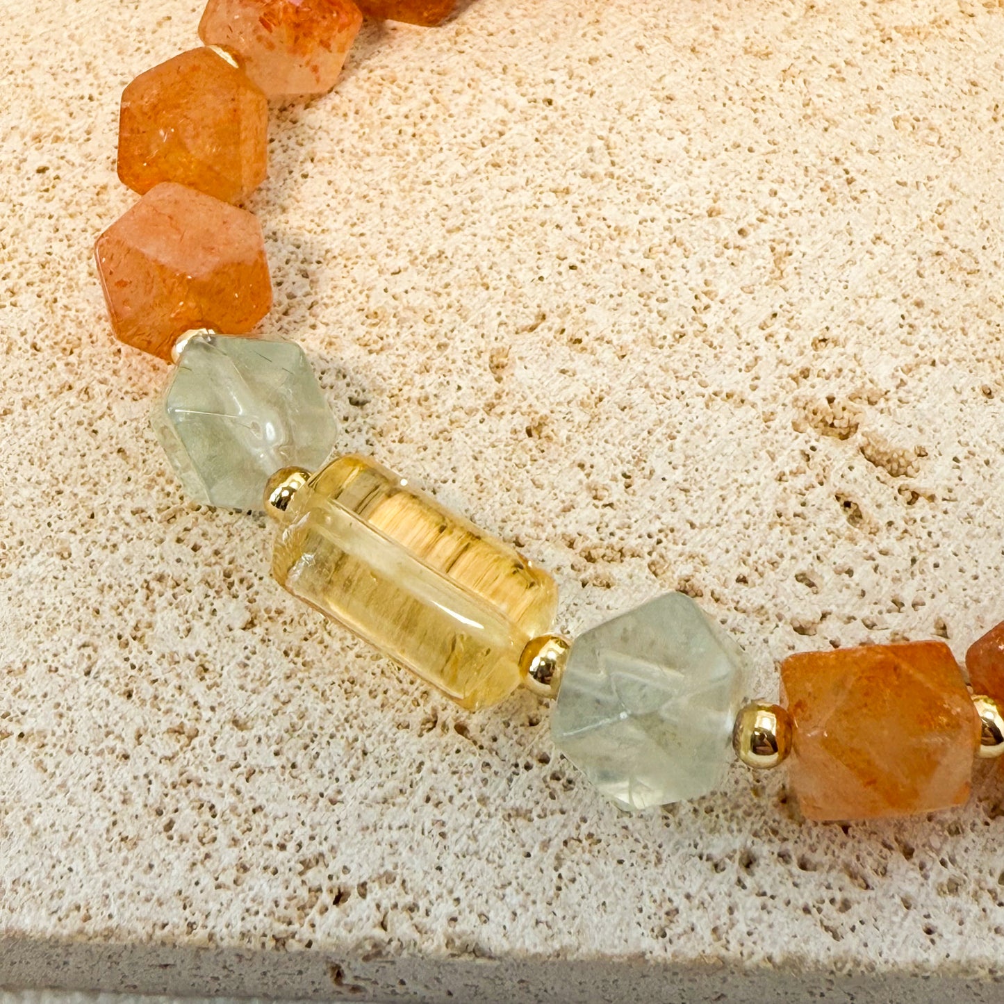 🌟 **星光招財 · 黃晶阿魯沙手繩** 🌟