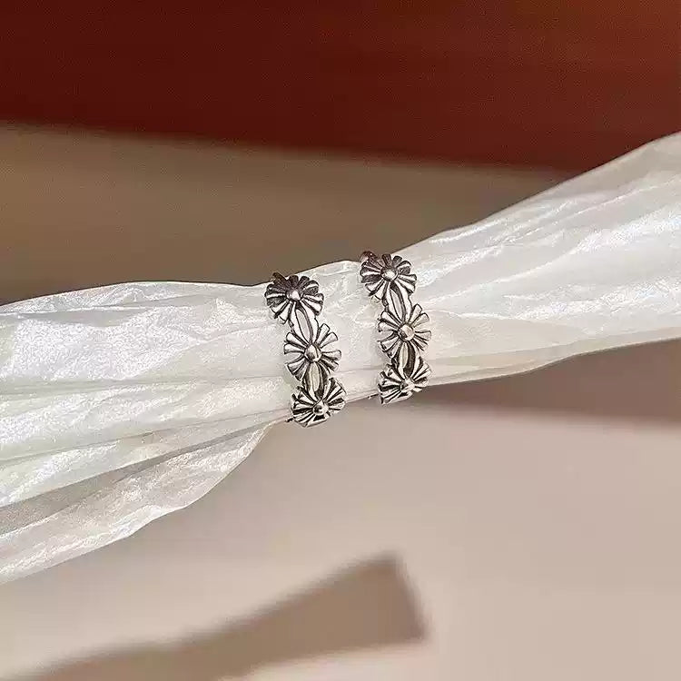 【暗黑美學】十字圓圈藤花耳環 - 復古做舊工藝｜鏤空設計｜