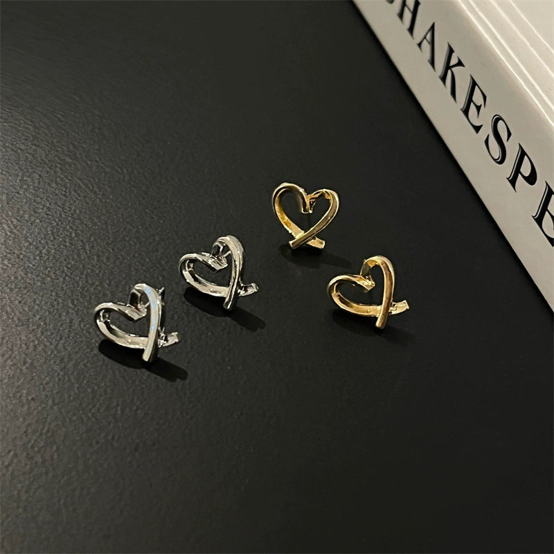 ✨ *心動銀針・愛心耳環* ✨