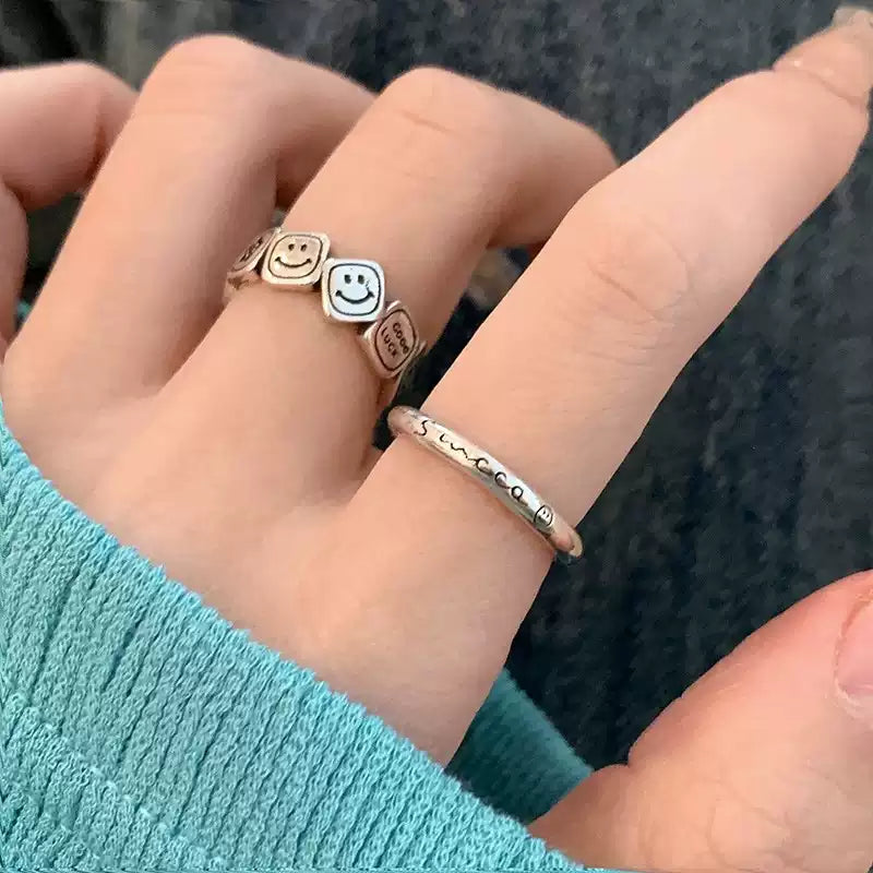 【甜酷疊戴風】方塊星星笑臉戒指女 字母微笑開口指環 氣質設計食指戒 潮人必備