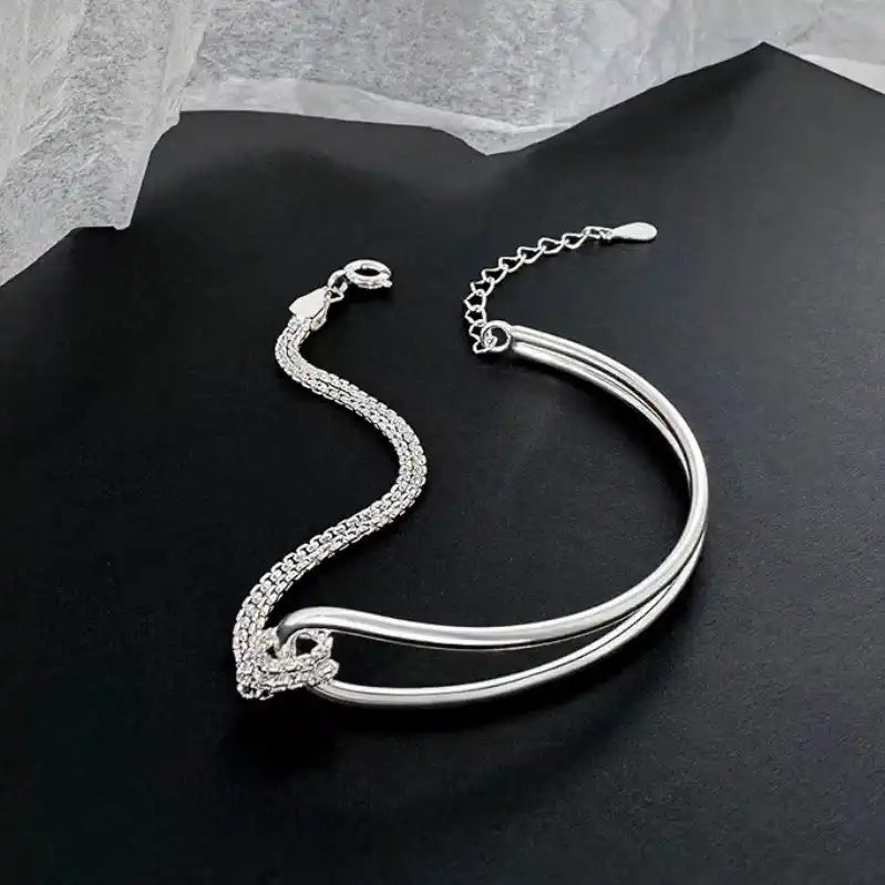 「極簡幾何手鍊｜S925純銀流線設計｜小眾輕奢飾品｜閨蜜同款必備」