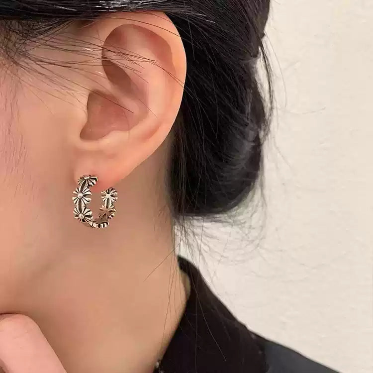 【暗黑美學】十字圓圈藤花耳環 - 復古做舊工藝｜鏤空設計｜