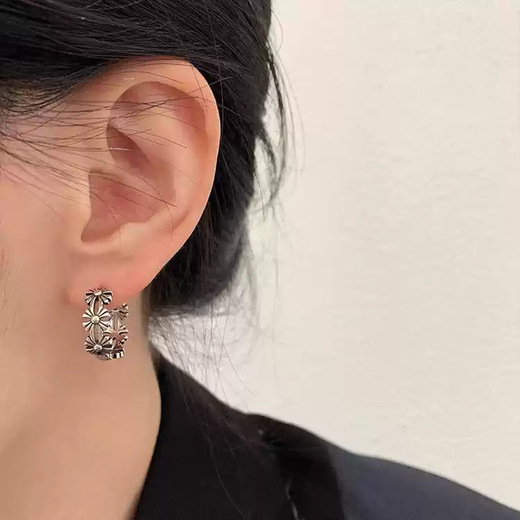 【暗黑美學】十字圓圈藤花耳環 - 復古做舊工藝｜鏤空設計｜