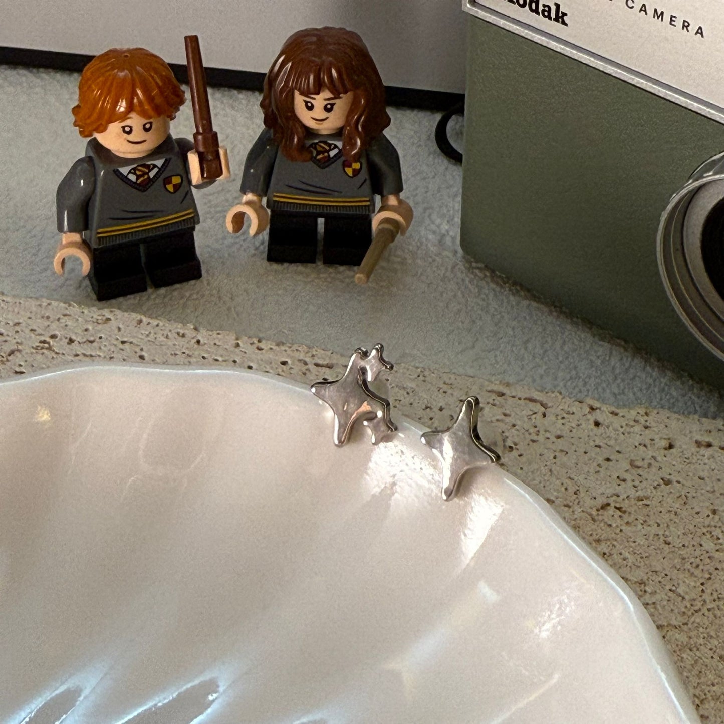 🌙 *星夢相伴・四芒星耳環* 🌟