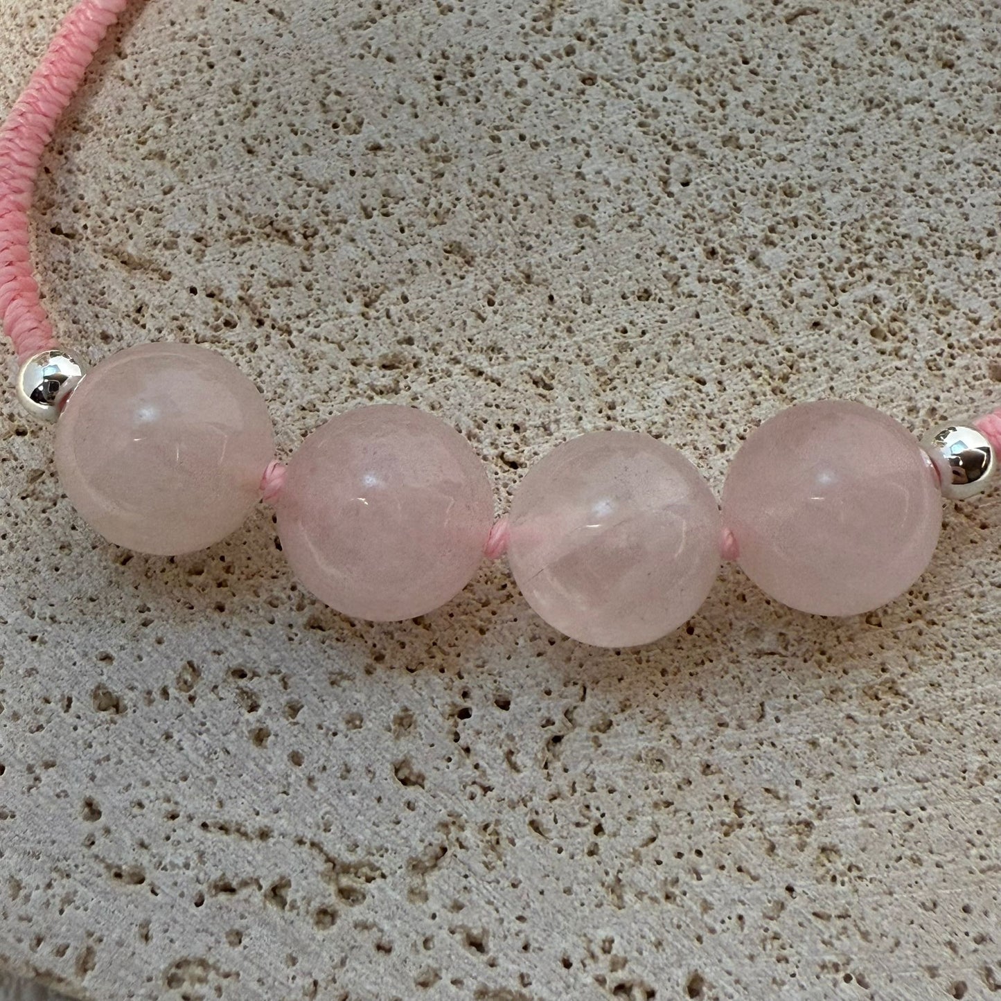 🌸 *「粉晶之戀・手作心意」手鐲* 🌸