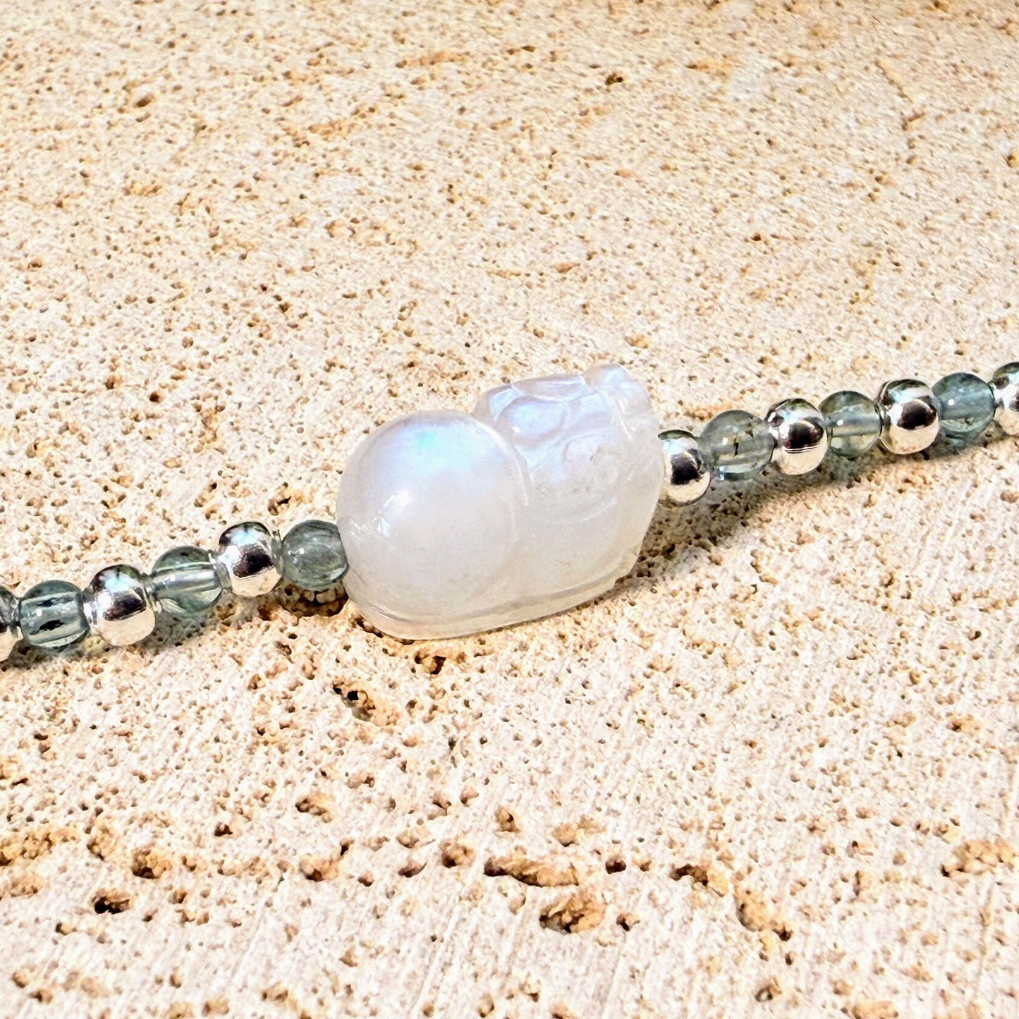 🌟 *月光守護 · 藍磷灰手繩* 🌟