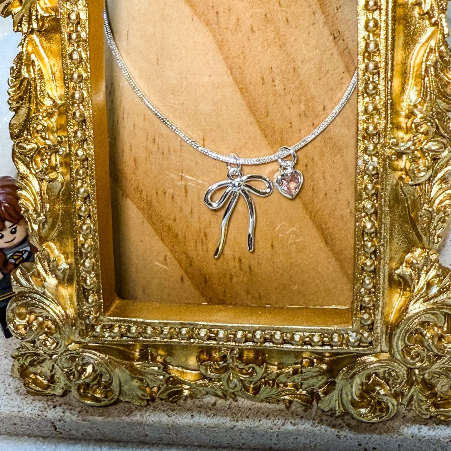 【 SWEETHEART PROMISE • 蝴蝶結鏤空愛心純銀項鍊 】