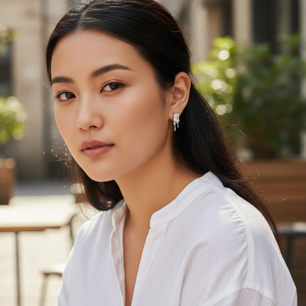 【閃耀焦點】方形鋯石水滴耳環 - 異形針設計｜氣質優雅｜